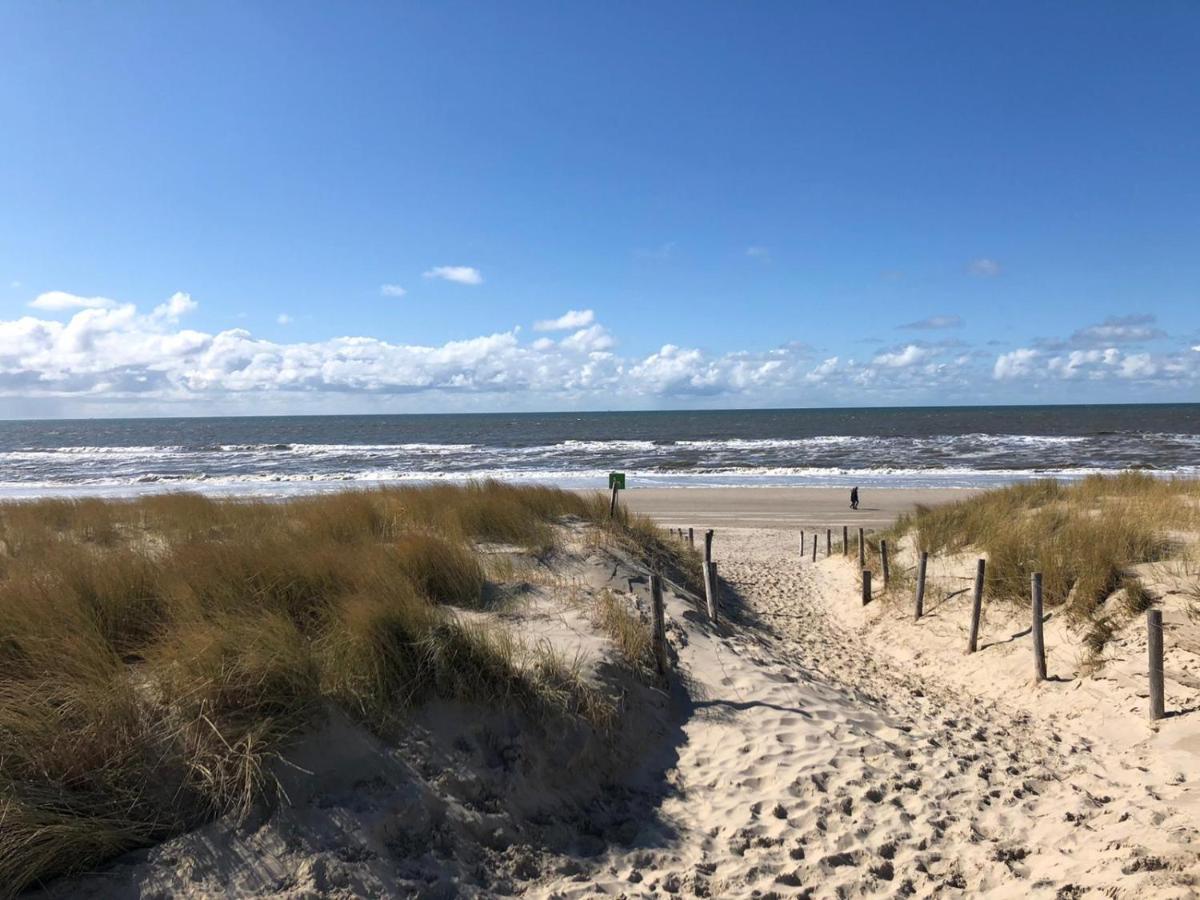 Strandhuis De Zeeparel Met Hottub Petten Bagian luar foto