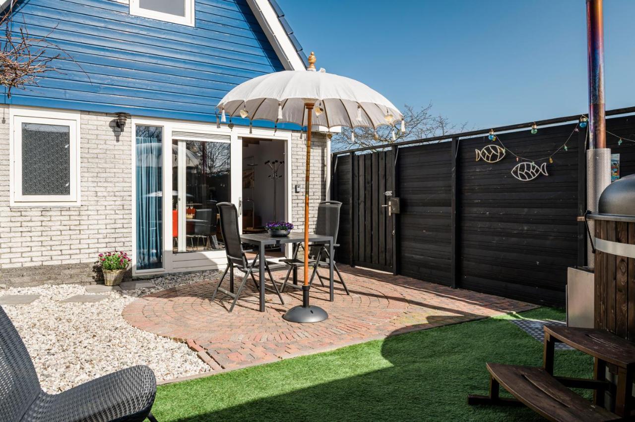 Strandhuis De Zeeparel Met Hottub Petten Bagian luar foto